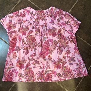 Lane Bryant Cotton Floral Patterned Blouse in Pink. Size 22/24.